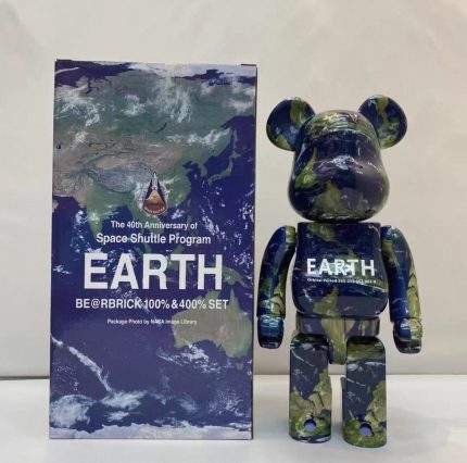 Bestselling Bearbrick 400% Earth Planet Figure 11inch Office Desk Ornament