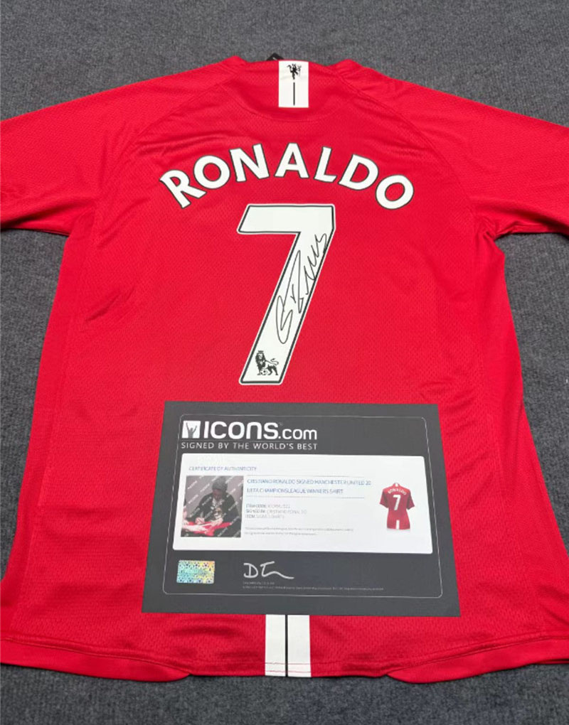 Cristiano Ronaldo Signed Jersey 07-08 Season Manchester United ICONS Certified Sports Collectible 2 Bearbrick detail 2