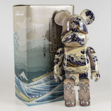 Bestselling Bearbrick 400% The Great Wave off Kanagawa Figure 11inch Office Desk Ornament