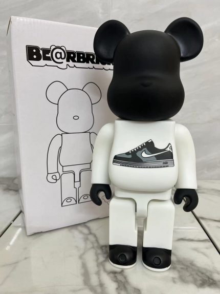 Hot Selling Bearbrick 400% Nike Sneaker Violent Bear Figure 11 Inch Office Desktop Ornament